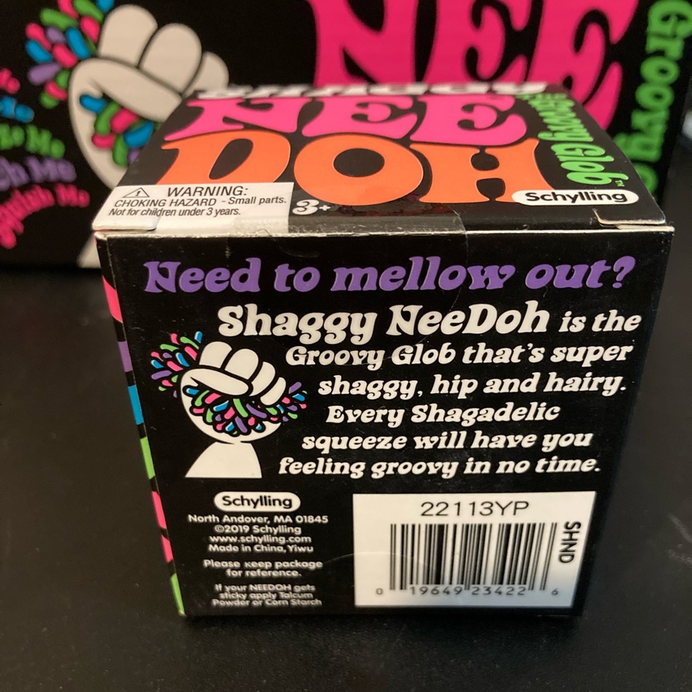 HOT NeeDoh SHAGGY Groovy Glob! NEE DOH Squishy VIRAL Fuzzy Ball blue - Picture 3 of 3